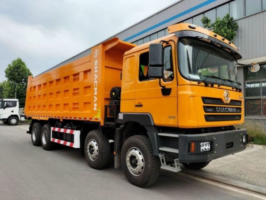 SHACMAN F3000 รถบรรทุก 8x4 375HP ยูโร V สีเหลือง Tipper สําหรับรุ่น SX3255DT384