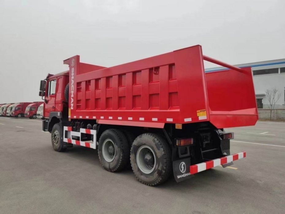 10 ทดลอง SHACMAN รถบรรทุกดัมเปอร์สีแดง F3000 รถบรรทุกดัมเปอร์ 380HP สําหรับการเหมืองแร่