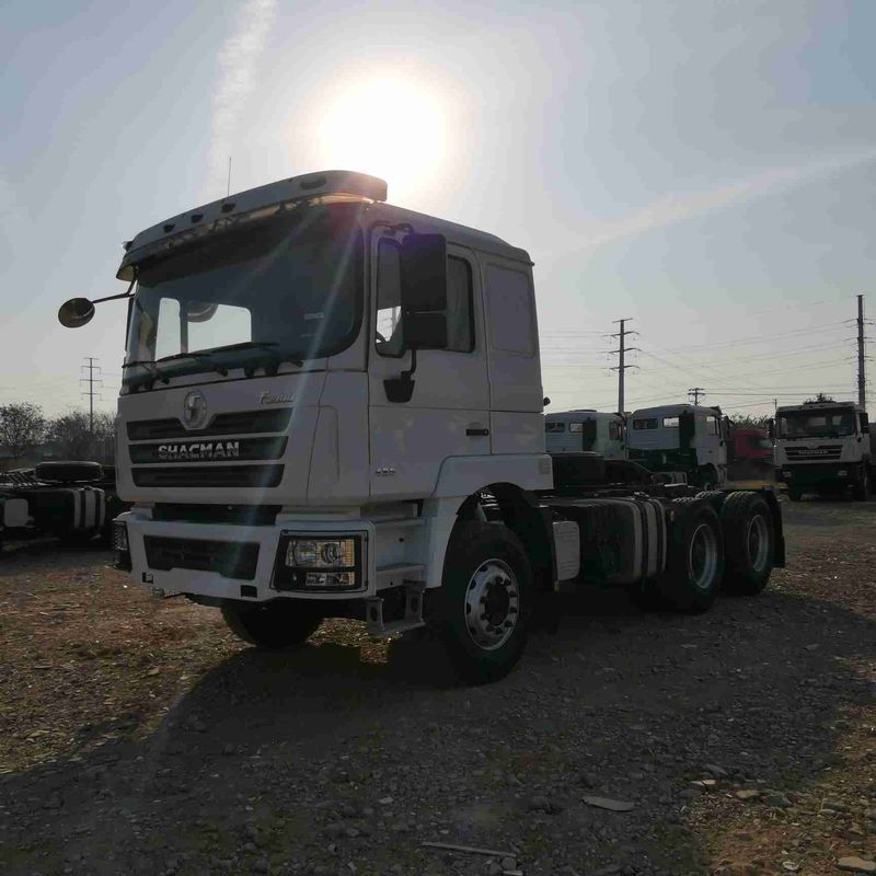 สีแดง SHACMAN F3000 375HP ยูโร V หัว 6 ล้อ เครื่องยนต์ WEICHAI 4x2
