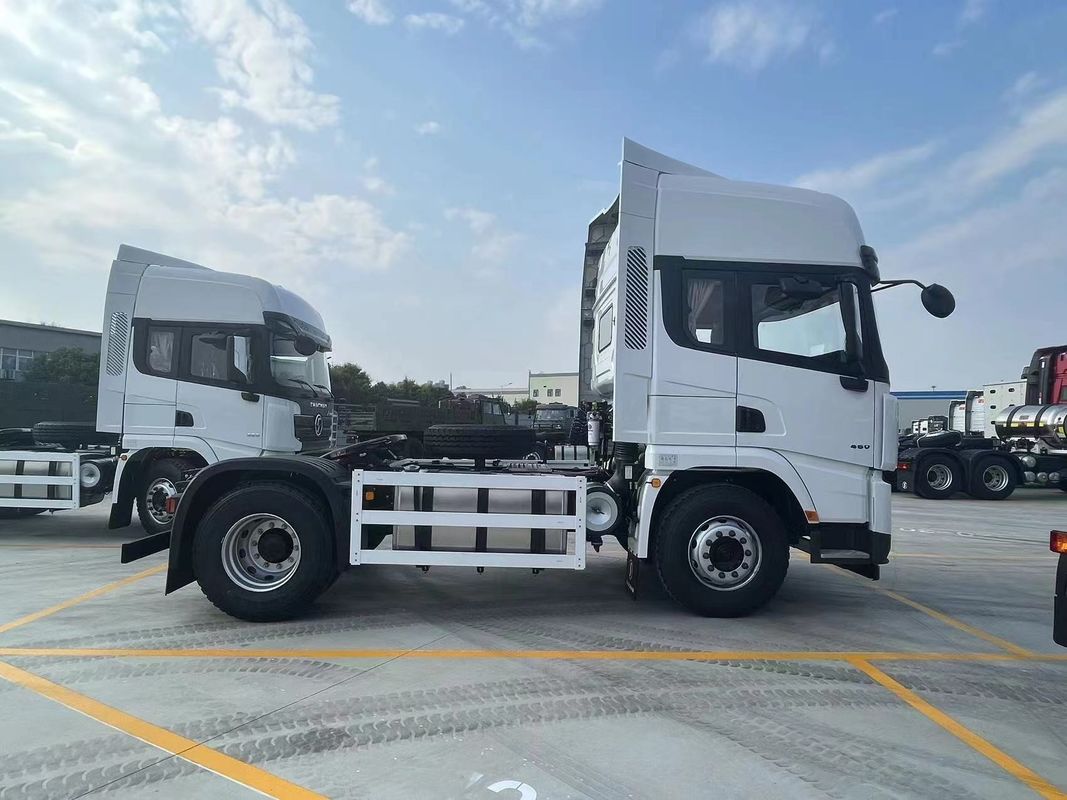 SHACMAN X3000 4x2 รถบรรทุกแทรกเตอร์ 430hp สะดวกต่อสิ่งแวดล้อม ยูโร II กับยาง 6