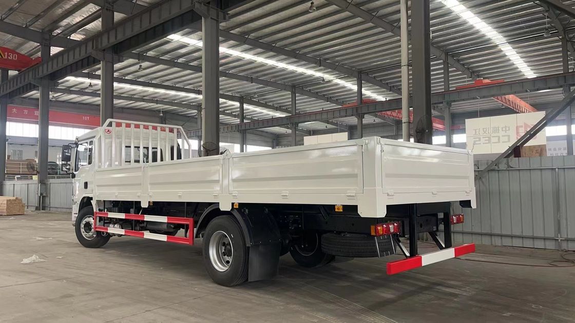 SHACMAN L3000 4X2 10 ตัน ความจุ รถบรรทุกสินค้า 240HP รถบรรทุกในคุณภาพดี