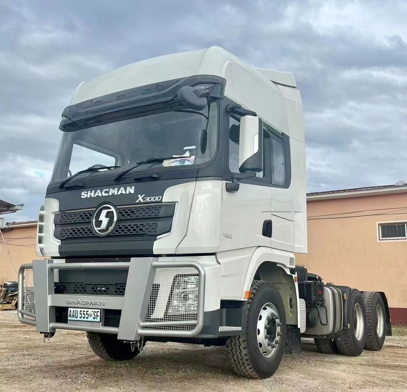 SHACMAN X3000 6X4 หัวแท็กเตอร์ 420HP 450HP แท็กเตอร์รถบรรทุก Single Double Sleeper ขวาขับขี่สําหรับธันซาเนีย