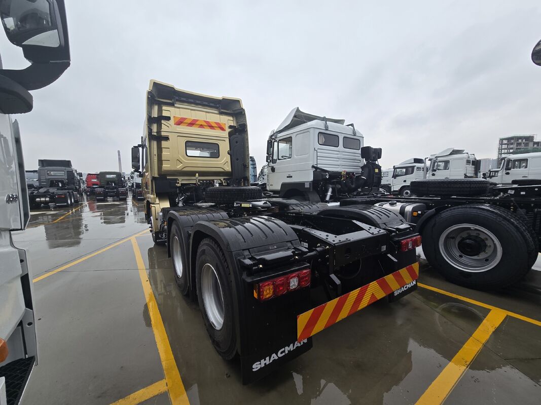 รถหัวลาก SHACMAN X3000 6X4 พร้อมถังน้ำมันเชื้อเพลิงอลูมิเนียม 600 ลิตร และโครงสร้างปรับความกว้างได้ ขับซ้ายหรือขวา