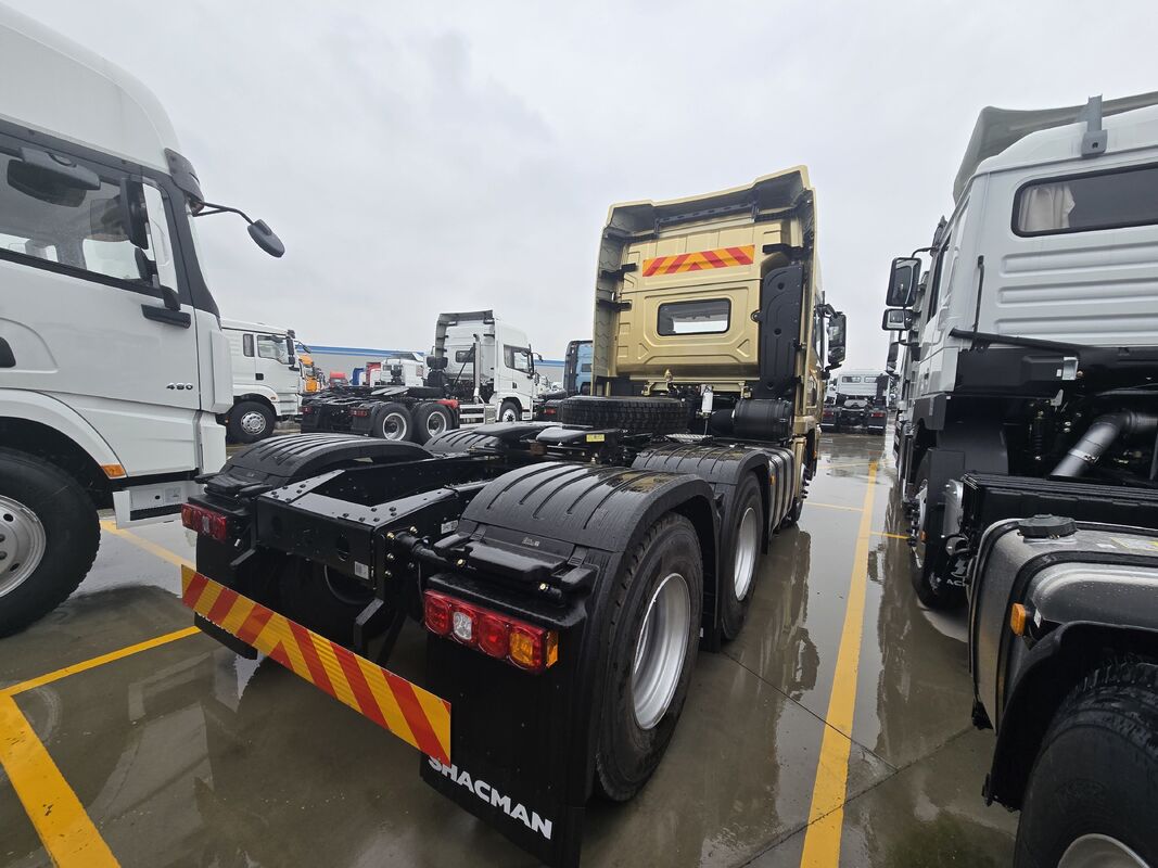 รถหัวลาก SHACMAN X3000 6X4 พร้อมถังน้ำมันเชื้อเพลิงอลูมิเนียม 600 ลิตร และโครงสร้างปรับความกว้างได้ ขับซ้ายหรือขวา